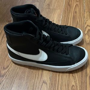 Nike blazer boys sneakers